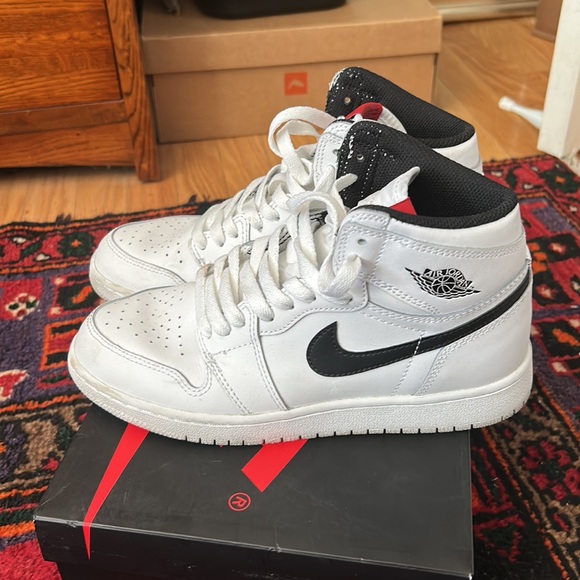 Air Jordan 1 Retro Yin Yang - Picture 3 of 8